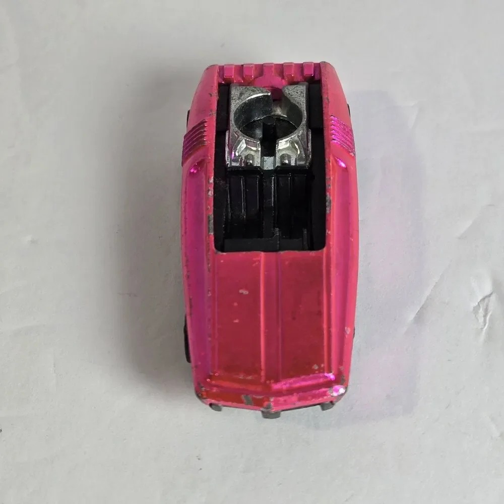 VINTAGE HOT WHEELS Redline Whip Creamer Spectraflame Pink 1969 USA Base